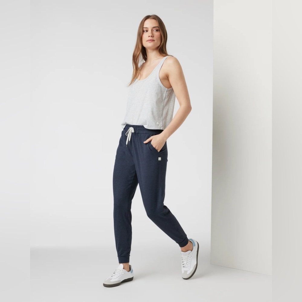 VUORI Performance Jogger in MIDNIGHT HEATHER (size Large)